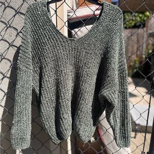 Band of Gypsies Olive Green V-Neck Chunky Knit Sweater